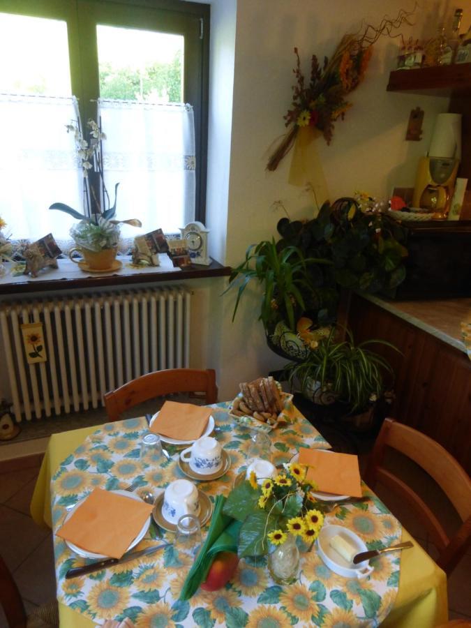 Il Girasole Acomodação com café da manhã Perrero Exterior foto